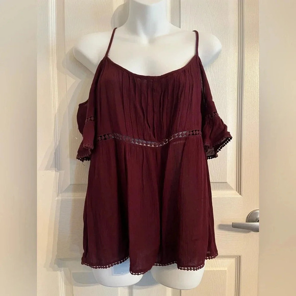 Patrons of Peace Flowy Black Off-The-Shoulder Top small - Picture 2 of 7